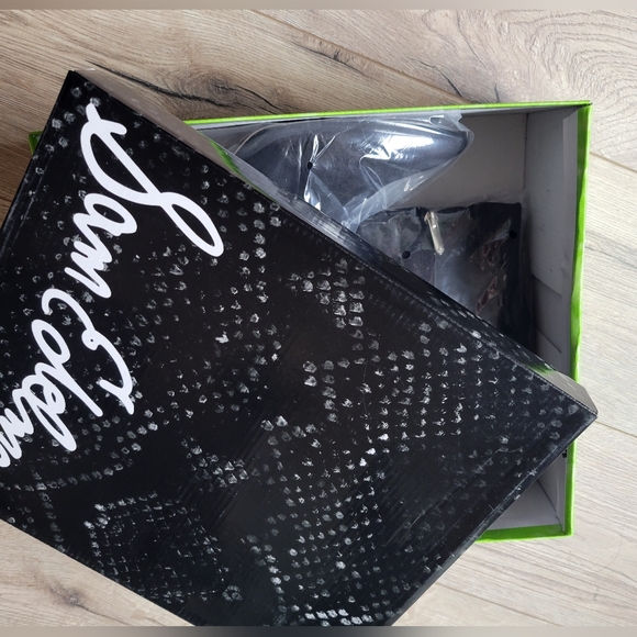 Sam Edelman Hilty, Black Suede Booties, Size 9.5 - Picture 16 of 16